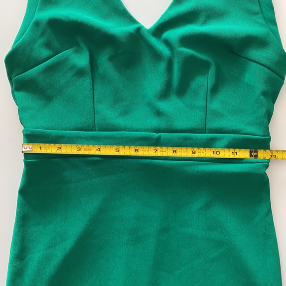 Brand New Emerald Green body-con low back dress - Picture 11 of 15